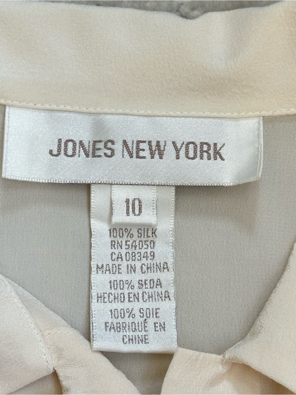Jones New York 100% Silk Crepe de Chine Hidden Placket Blouse | Ivory | Size 10 - Picture 7 of 7